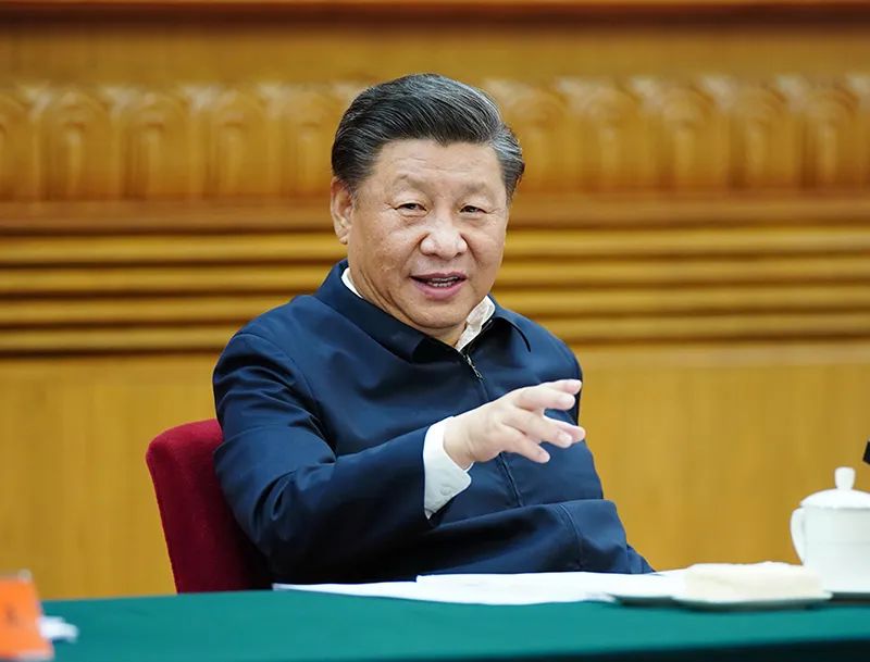 2020年9月22日，习近平在京主持召开教育文化卫生体育领域专家代表座谈会并发表重要讲话，就“十四五”时期经济社会发展听取意见和建议。新华社记者 鞠鹏 摄