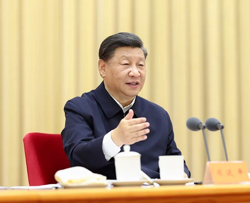2022年7月26日至27日，省部级主要领导干部“学习习近平总书记重要讲话精神，迎接党的二十大”专题研讨班在京举行。习近平在开班式上发表重要讲话。新华社记者 鞠鹏 摄