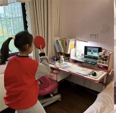 寒假锻炼清单,让学生们每天动起来。照片由学校提供。 寒假锻炼清单,让学生们每天动起来。照片由学校提供。