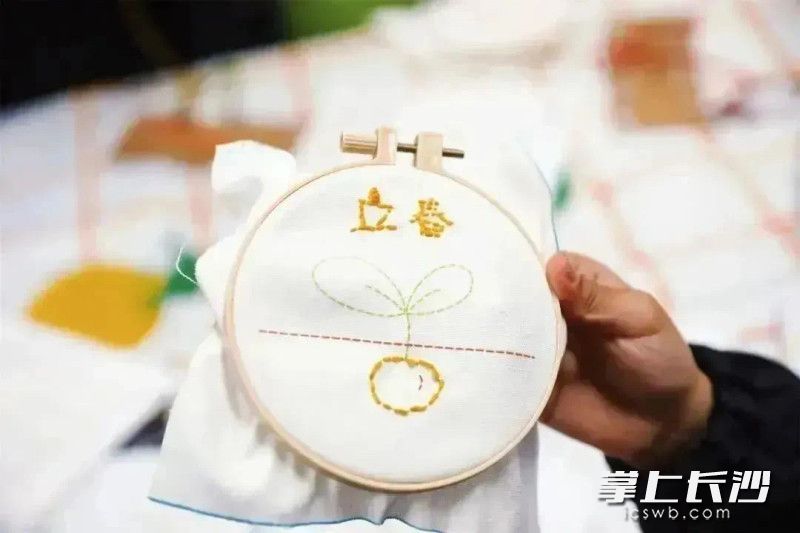 作品雏型出来了。