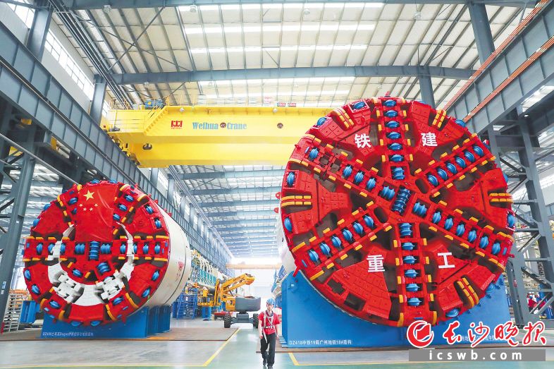 铁建重工生产车间。蒋炼 摄