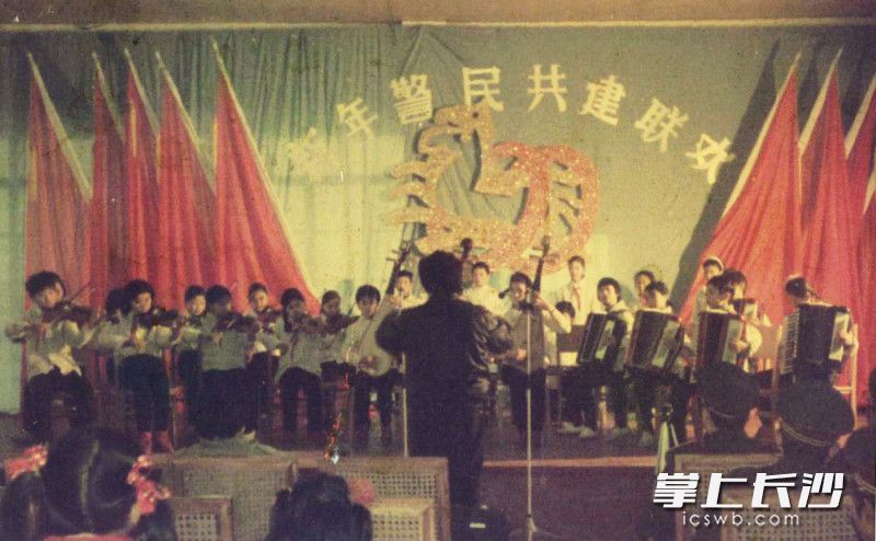 丰富的文体活动是砂子塘小学60年的传统。