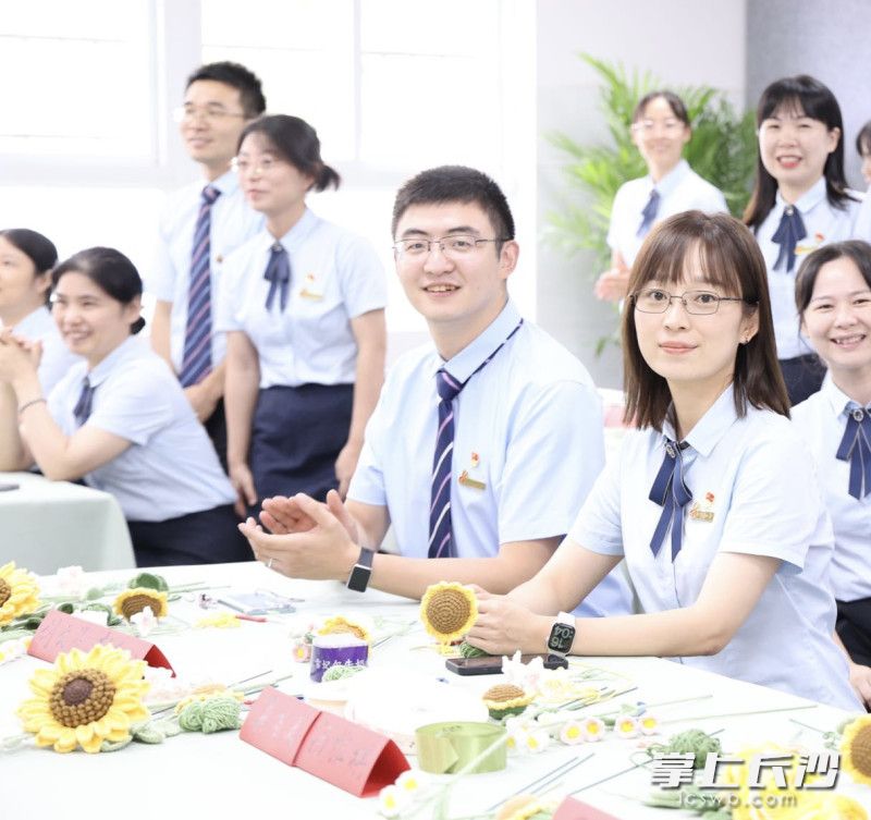 一代代成长的老师，成了砂子塘小学成为名校的中坚力量。