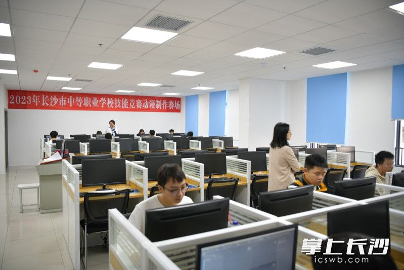 7个赛项在高新工程赛点举行。