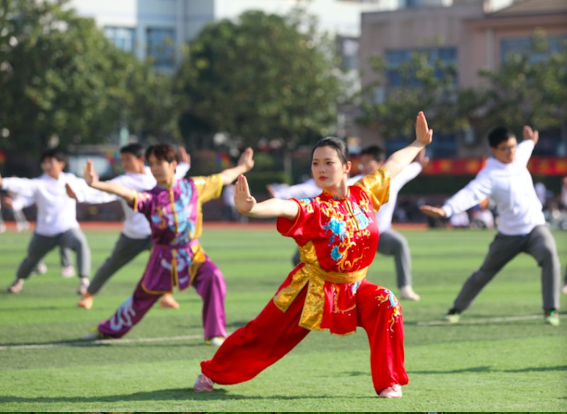 学校对标教育部和湖南省校园武术建设体系要求，让有特长和天赋的学生在校园里都有足够的发展。长沙晚报通讯员 胡琨彬 仇丹 摄影报道