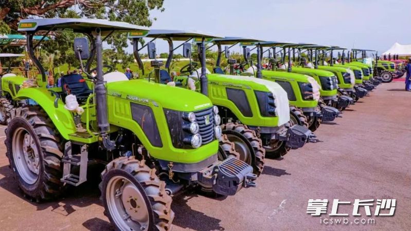 到达尼日利亚的中联重科拖拉机。受访者供图