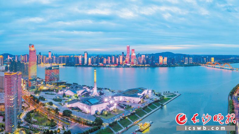 Changsha Evening News/Zou Lin
