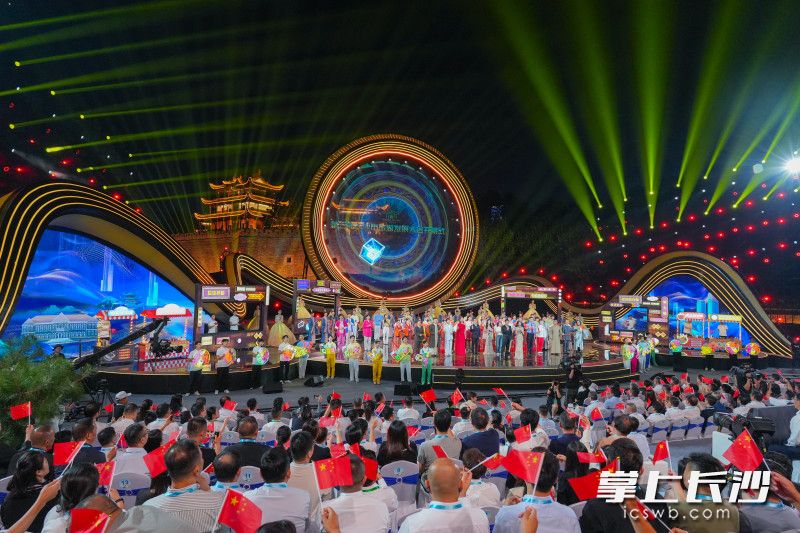 Changsha Evening News/Zou Lin
