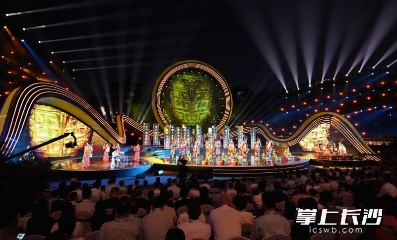 Changsha Evening News/Zou Lin