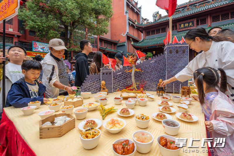 All photos provided by Chen Fei.