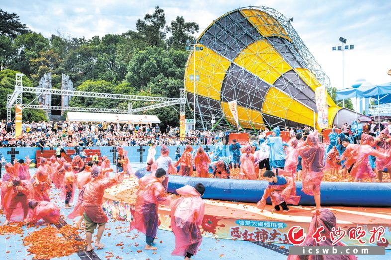Photo by Zhou Shuyi, Deng Ting