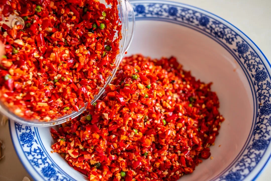 Chopped chili.