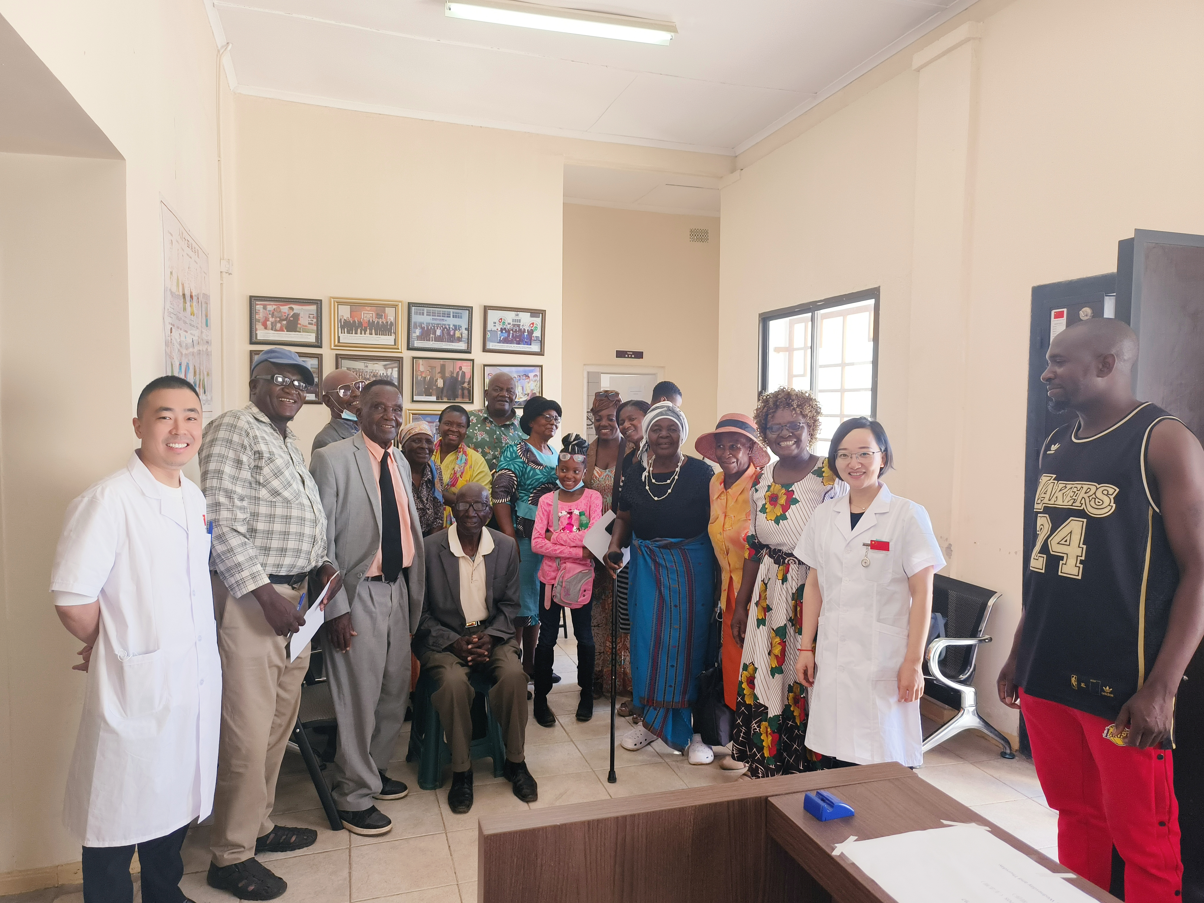 The Zimbabwe Chinese Acupuncture Center now treats around 40 patients daily.