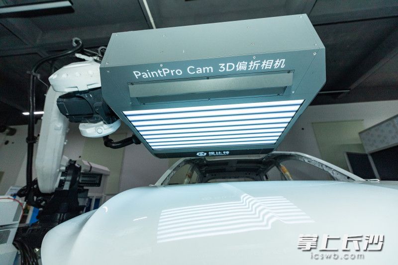 湖南视比特机器人有限公司的钢板切割智能下料分拣产线。
