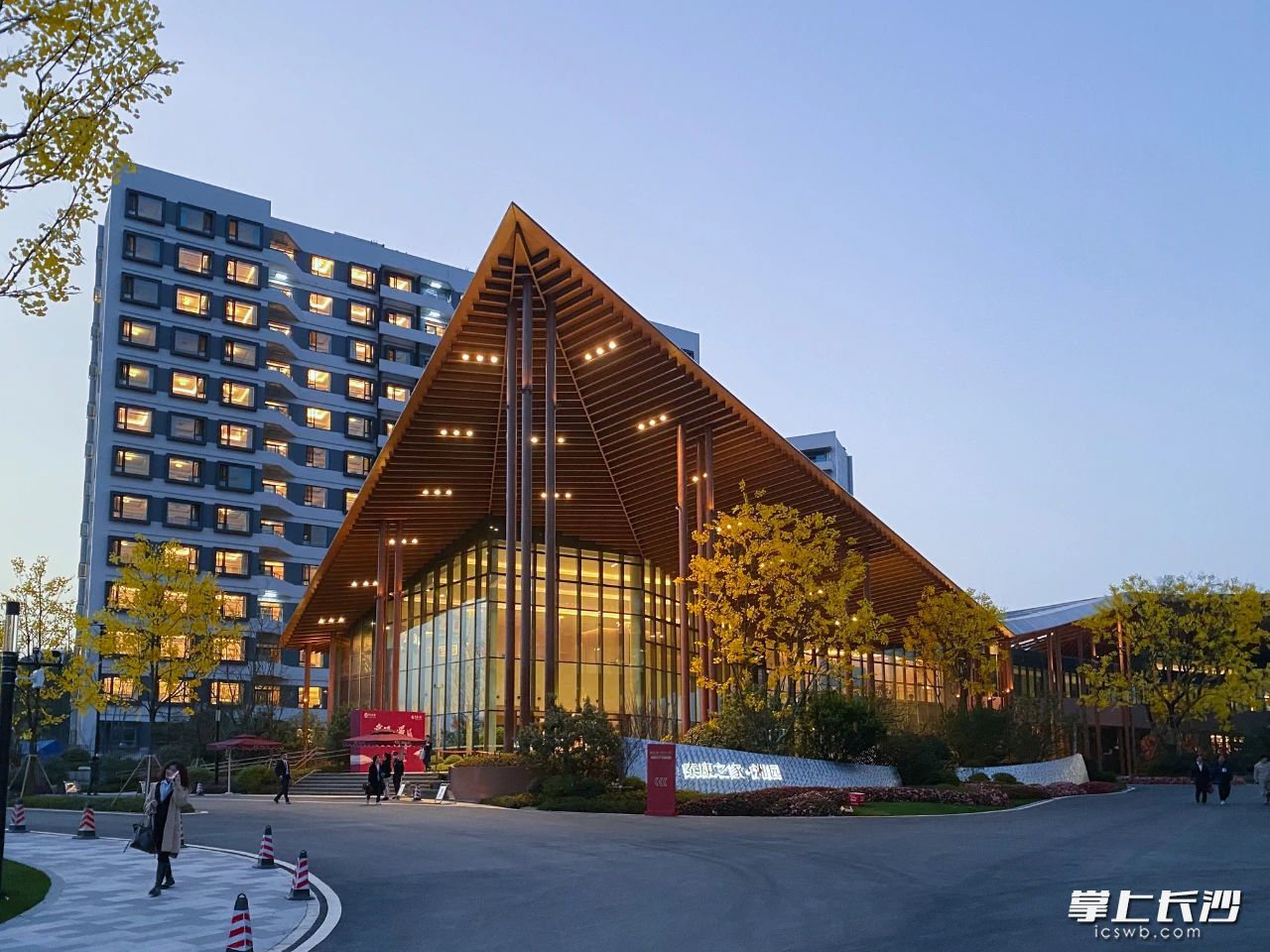 长沙各类型康养企业、养老企业错位发展、优势互补，满足老年人多层次多样化需求。图为长沙泰康之家·湘园养老社区。