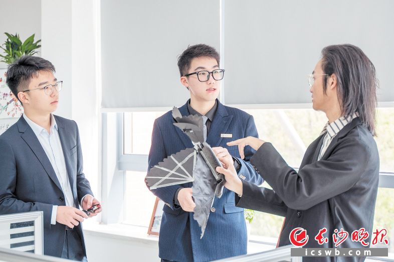 Photo by Feng Qiyang from Changsha Evening News.