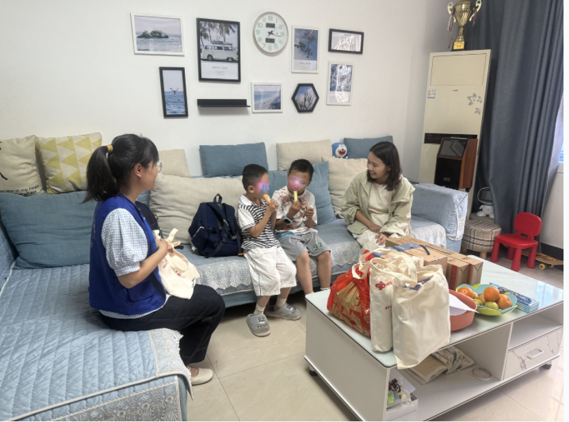 走访慰问，送上温暖