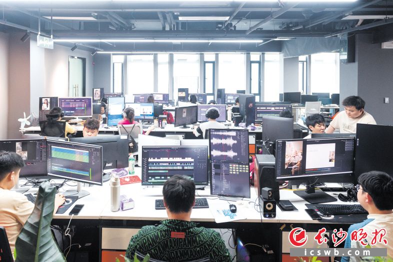 Photo by Huang Qiqing from Changsha Evening News.