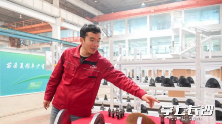 长沙苗朵夏彤智能技术有限公司以“硬核科技”为工程机械行业补链强链、降本增效提供新路径。星沙时报全媒体记者 舒展 摄