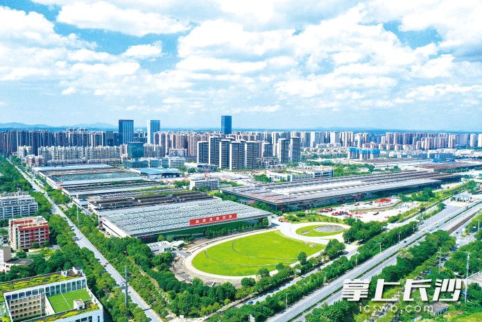 今年前三季度全县GDP均保持6%以上，凸显出县域经济的强劲活力和持续向好的基本盘。星沙时报全媒体记者 舒展 摄