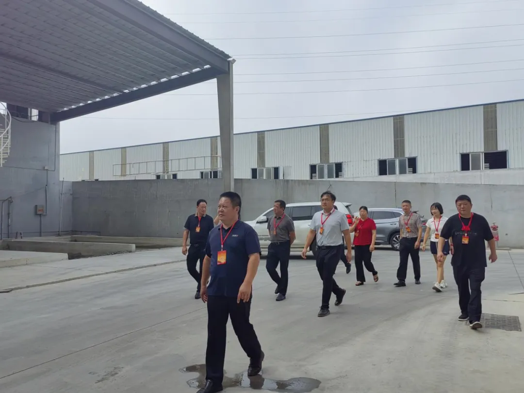 夏铎铺镇人大代表深入镇域园区企业开展执法检查。 夏铎铺镇人大代表深入镇域园区企业开展执法检查。