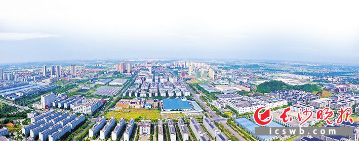 “十四五”期间的浏阳,在县域经济赛道上走出一条现代化产业体系建设之路。图为浏阳经开区。 “十四五”期间的浏阳,在县域经济赛道上走出一条现代化产业体系建设之路。图为浏阳经开区。