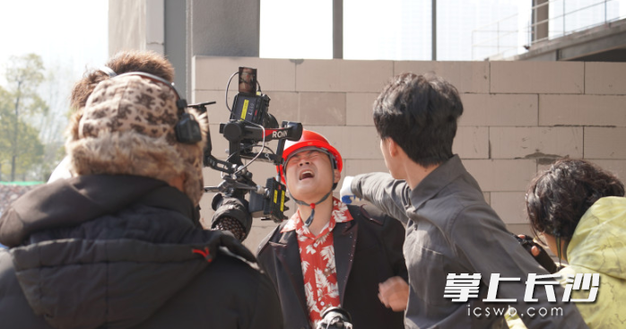 短剧拍摄现场。邬振 摄