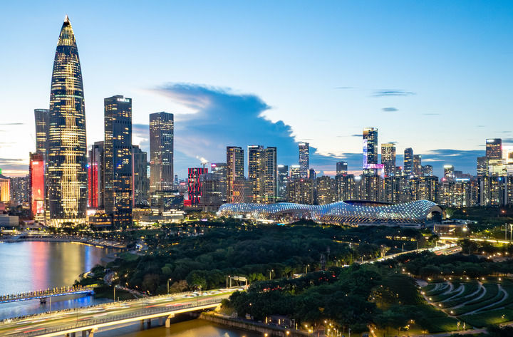 这是位于广东省深圳市南山区的深圳湾体育中心以及周边建筑(2025年6月25日摄,无人机照片)。新华社记者 毛思倩 摄 这是位于广东省深圳市南山区的深圳湾体育中心以及周边建筑(2025年6月25日摄,无人机照片)。新华社记者 毛思倩 摄