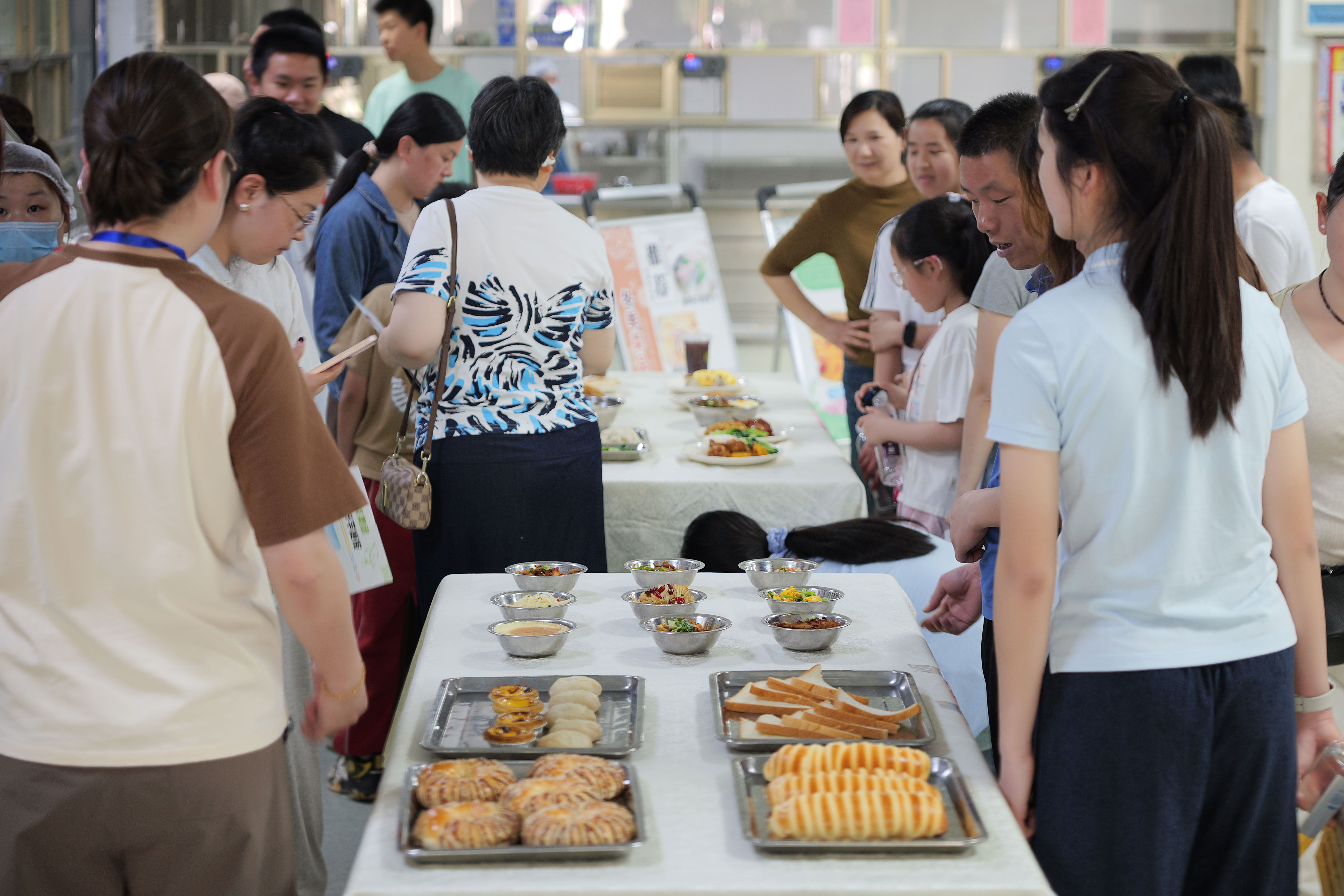 “吃得好，住得好，幸福感强。”是已毕业学子对长实后勤服务的最中肯评价。