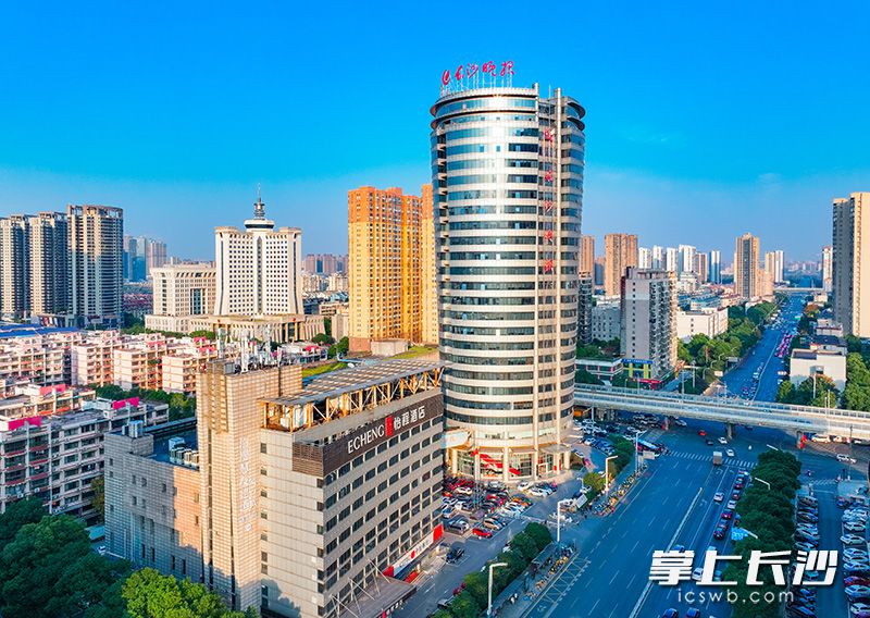 均为本报资料图片