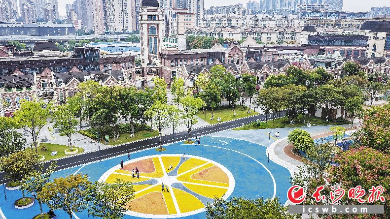 公共空间，一步一景。